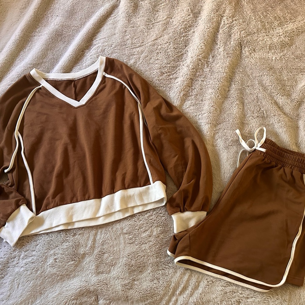 Brown and White Women's Lounge Set - Picture 3 of 7